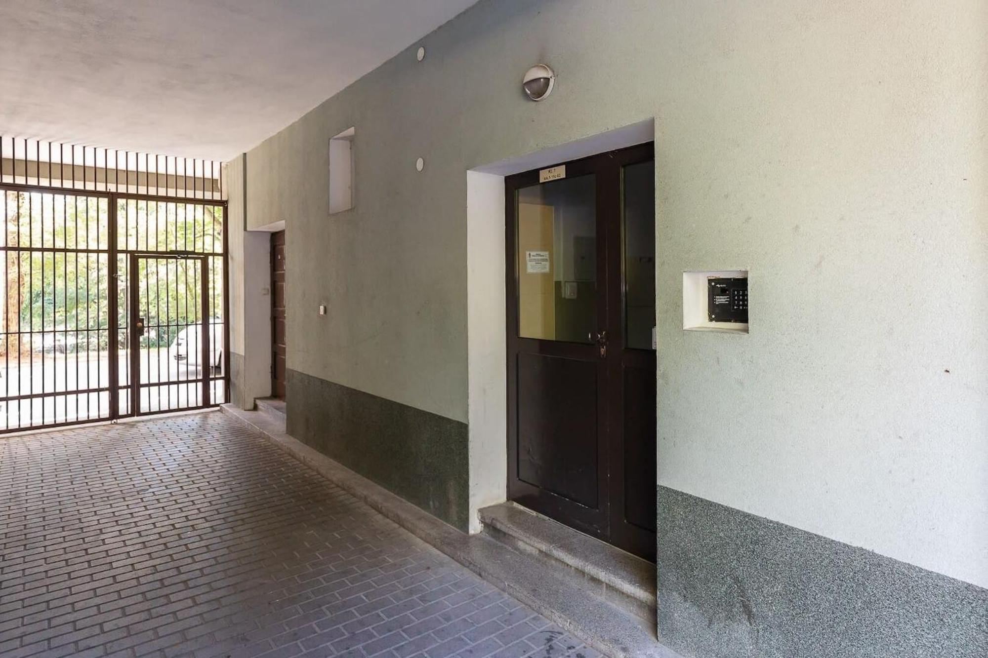 Rent Like Home - Wronskiego 15 Варшава Екстер'єр фото